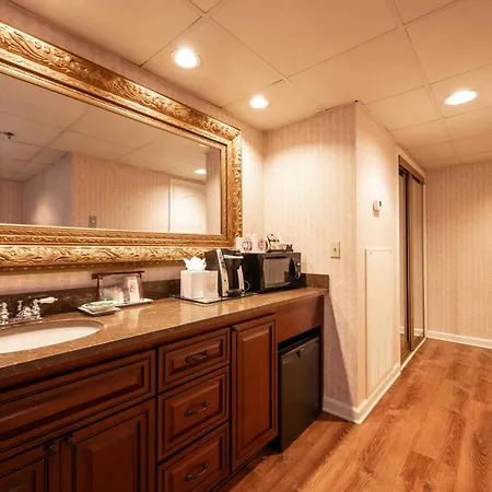 Boardwalk Plaza Hotel Rehoboth Beach Exterior photo