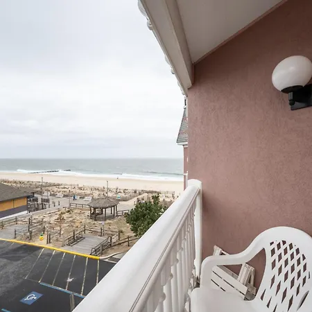 Boardwalk Plaza Hotel Rehoboth Beach Exterior photo