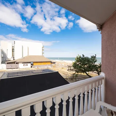 Boardwalk Plaza Hotel Rehoboth Beach Exterior photo