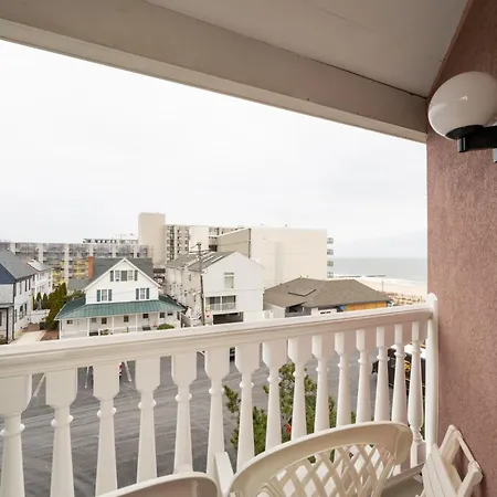 Boardwalk Plaza Hotel Rehoboth Beach Exterior photo