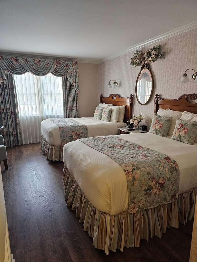 Boardwalk Plaza 4*