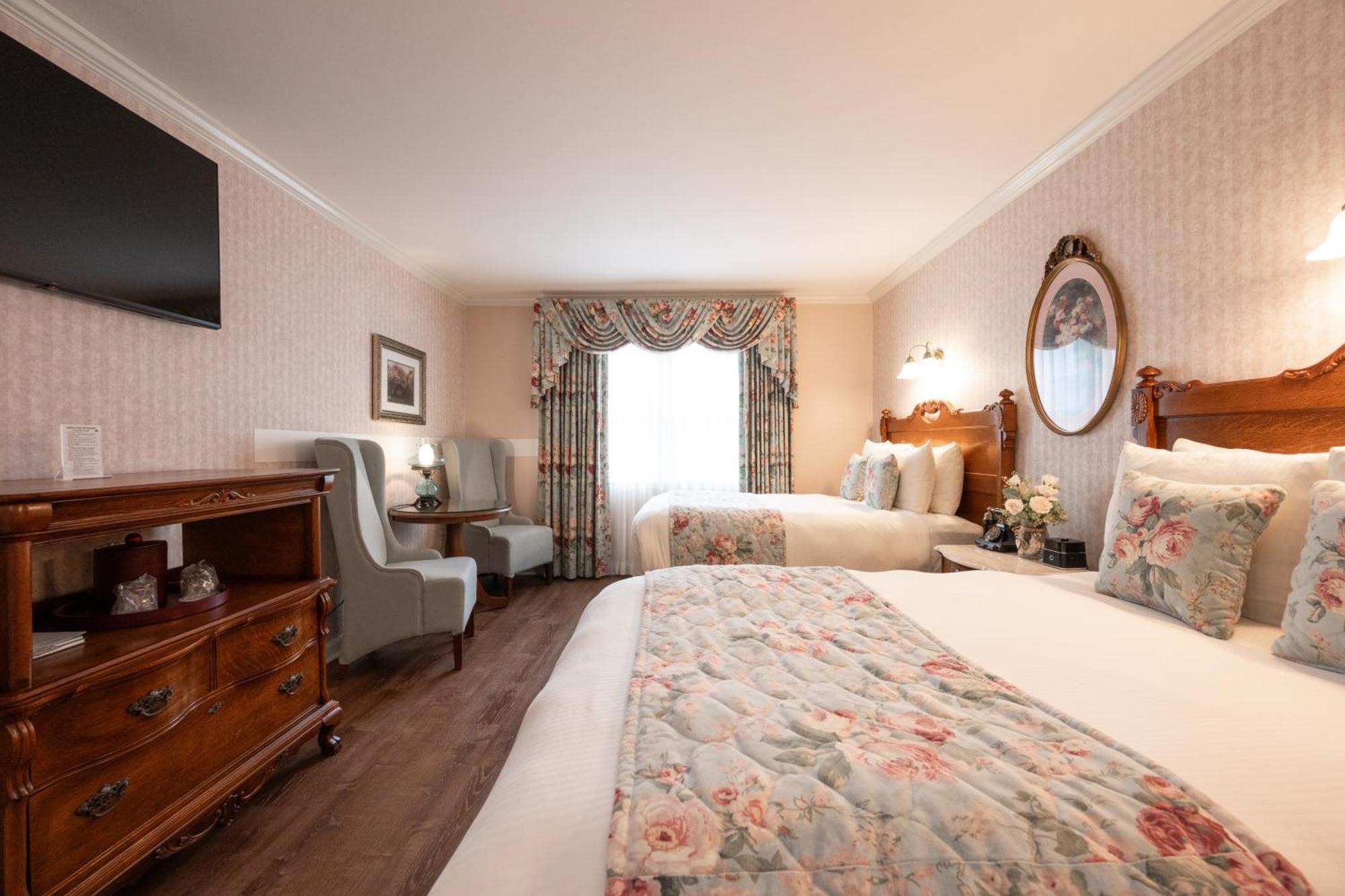 Boardwalk Plaza Hotel 4*